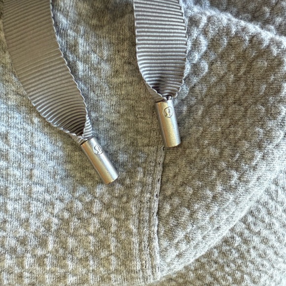 Lululemon Jacket - Picture 3 of 5